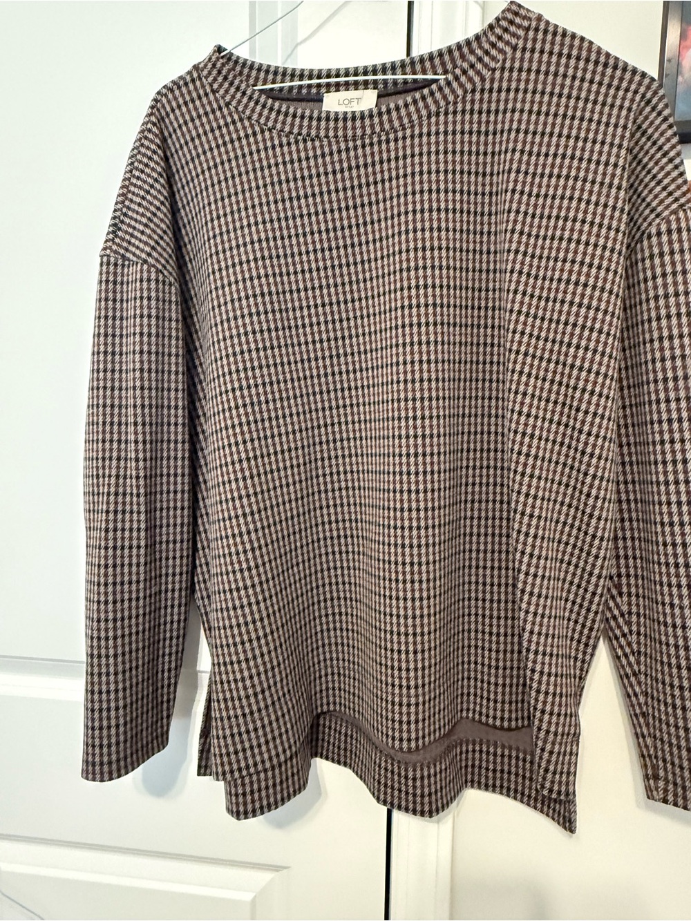 LOFT Brown and Cream Houndstooth Crewneck Sweater